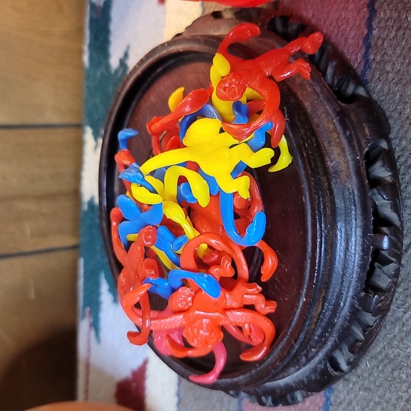 Lakeside toys barrel of monkeys 1966 with 22 monkeys - Picture 4 of 6